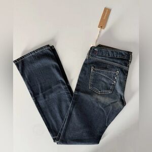 NEW AUTHENTIC DIESEL DENIM WOMEN  SIZE W26 L32 KYCUT STRAIGHT JEANS